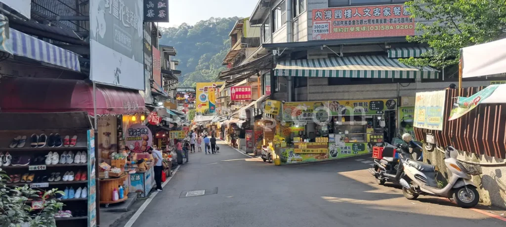 內灣老街停車場
