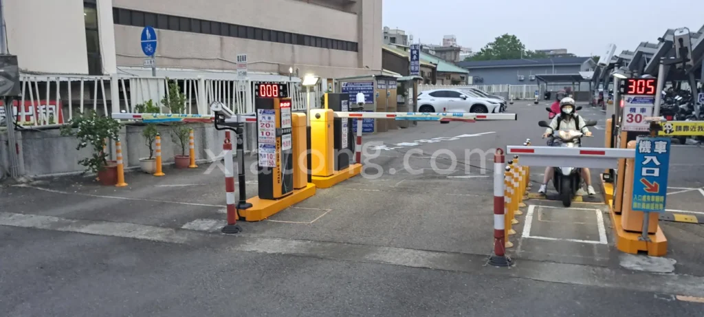 英才夜市停車場