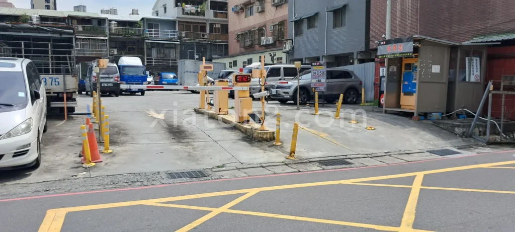 空軍三重一村停車場