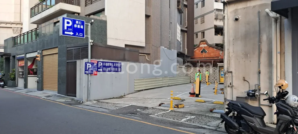 新竹城隍廟停車場