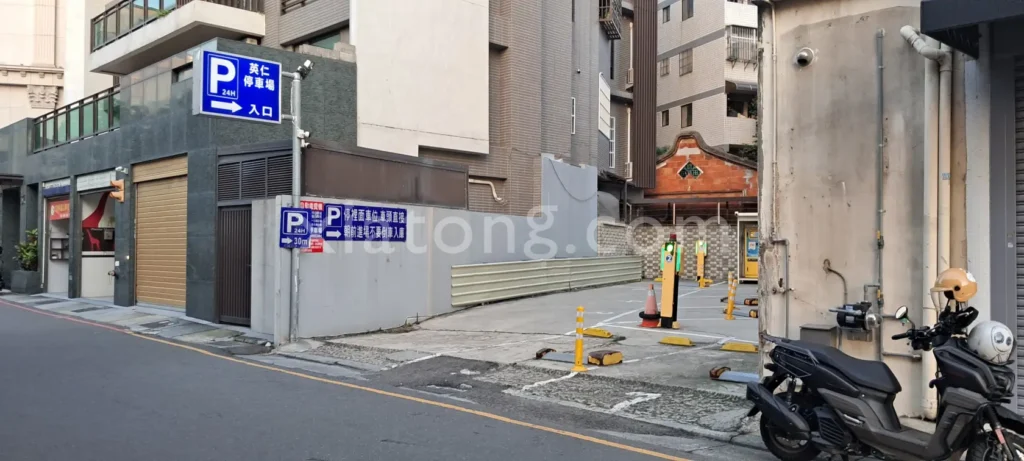 新竹城隍廟停車場